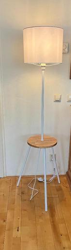 Bamboe vloerlamp met tafel, Huis en Inrichting, Lampen | Vloerlampen, 150 tot 200 cm, Ophalen of Verzenden, Hout