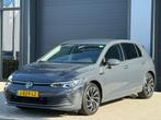 Volkswagen Golf 1.5 TSI Style / Nardo Grey / 2020 !, Auto's, Euro 6, 4 cilinders, Origineel Nederlands, Bedrijf