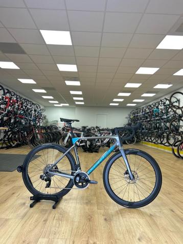 Merida Scultura 7000 AXS Carbon Racefiets beschikbaar voor biedingen