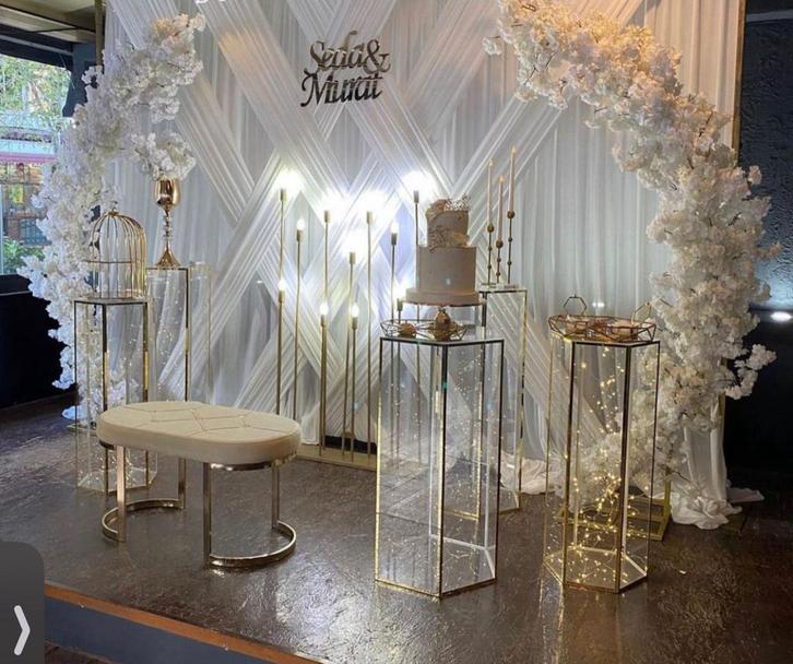 BACKDROPS HENNA BANKJE ZUILEN VERHUUR HUREN DECORATIE, Hobby en Vrije tijd, Feestartikelen | Verhuur, Nieuw, Ophalen of Verzenden