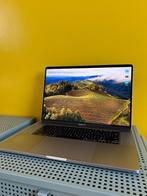 MacBook Pro 15.4" met Touch Bar, i9 2.4Ghz, 32GB, 2 tot 3 Ghz, 512 GB, Zo goed als nieuw, Ophalen