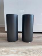 2 Stuks Zwarte Vazen Kwantum ZGAN!, Zwart, Ophalen of Verzenden, Minder dan 50 cm, Glas