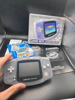 Gameboy advance net met doos, Spelcomputers en Games, Spelcomputers | Nintendo Game Boy, Ophalen of Verzenden, Zo goed als nieuw