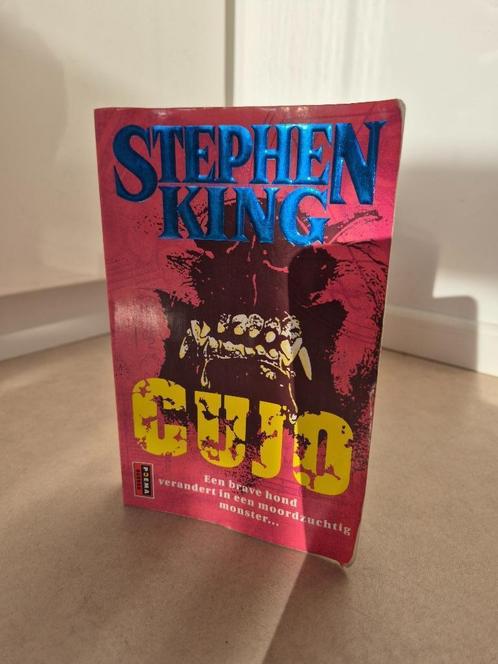 Stephen King - Cujo - ISBN 9024510872 (Nederlands/NL), Boeken, Thrillers, Gelezen, Nederland, Ophalen of Verzenden