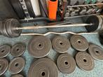 71,5 kg gewichten met stang en curl stang, Sport en Fitness, Fitnessmaterialen, Ophalen, Gebruikt, Armen, Halterset