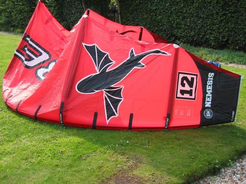 Best Nemesis Kite Set 8, 12 en 16 m2, Watersport en Boten, Kitesurfen, Gebruikt, Kite, 12 m², Geen board, Ophalen of Verzenden