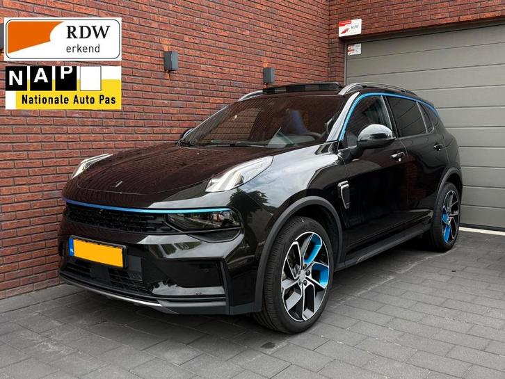 Lynk & Co 1.5TD 261pk Phev 7DCTH 2023 Zwart, Auto's, Lynk & Co, Bedrijf, 360° camera, 4x4, ABS, Achteruitrijcamera, Adaptieve lichten