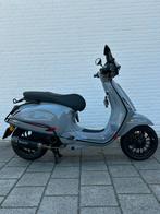 Vespa Sprint Nardo Grey 80 cc Akrapovic (weinig kilometers), Fietsen en Brommers, Scooters | Vespa, Overige modellen, Maximaal 45 km/u
