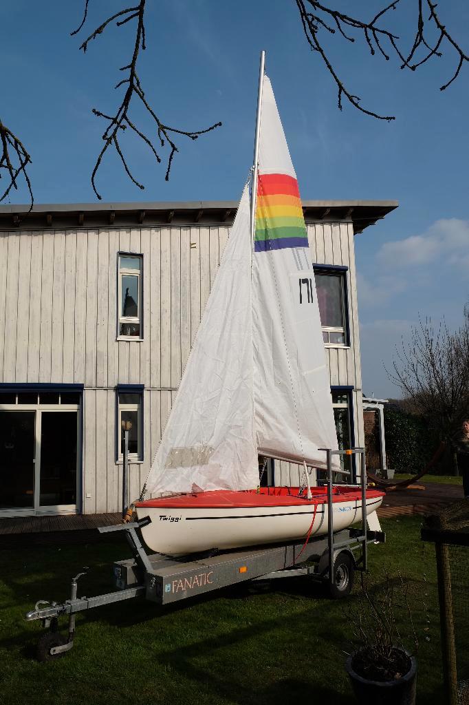 Zeilbootje (jol), merk Bavaria, 70 kg incl. trailer/ motor, Watersport en Boten, Open zeilboten, Gebruikt, Overige typen, 3 tot 6 meter