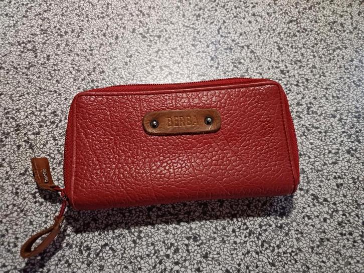 Berba, dames portemonnee., Sieraden, Tassen en Uiterlijk, Portemonnees, Zo goed als nieuw, Rood, Ophalen of Verzenden