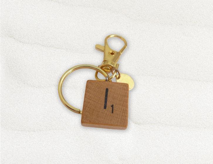 Dome’s Design: Scrabble Bag Charm/sleutelhanger (i – goud), Verzamelen, Sleutelhangers, Nieuw, Merk, Ophalen of Verzenden