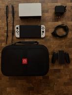 Nintendo Switch OLED + Travel Case, Spelcomputers en Games, Spelcomputers | Nintendo Switch, Ophalen, Zo goed als nieuw, Met 1 controller