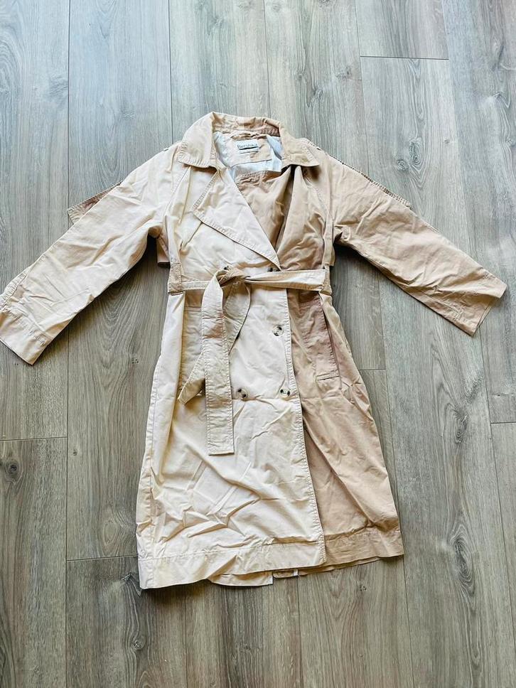 Tweekleurige trenchcoat - Bershka, Kleding | Dames, Jassen | Winter, Zo goed als nieuw, Maat 34 (XS) of kleiner, Beige, Ophalen of Verzenden