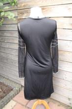 Jurk zwart/ wit/ geel 2026 mt 4 (M/L) travel Vaste prijs, Kleding | Dames, Jurken, Maat 38/40 (M), Zwart, Ophalen of Verzenden