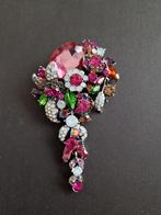 Aparte broche zilverkleur met gekleurde Swarovski elementen, Sieraden, Tassen en Uiterlijk, Broches, Met kristal, Overige materialen