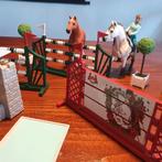 Schleich springparcours en 2 paarden, Ophalen of Verzenden, Zo goed als nieuw