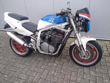 Suzuki gsxr 750 gsxr 750  7/11 en originele 85 er beschikbaar voor biedingen