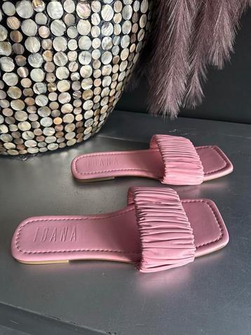 Nieuwe Ibana Slippers Amiro - Maat 40 beschikbaar voor biedingen