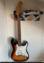 Squier Stratocaster - Sunburst, Muziek en Instrumenten, Snaarinstrumenten | Gitaren | Elektrisch, Ophalen, Gebruikt, Solid body
