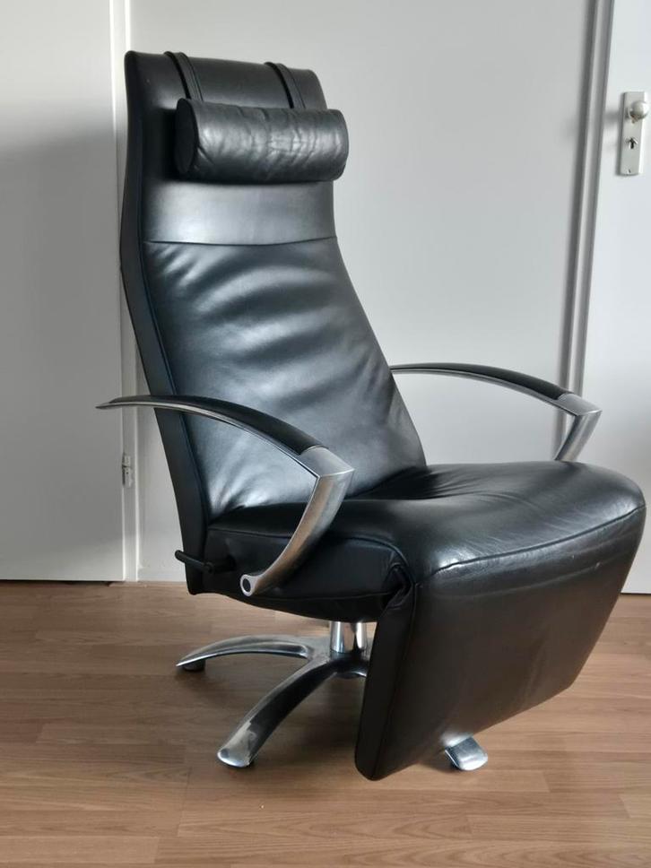 Brainbuilder Jori relax mono move fauteuil zwart leer met, Huis en Inrichting, Fauteuils, Zo goed als nieuw, Leer, Metaal, 50 tot 75 cm