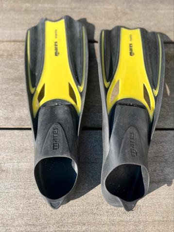 Kinder Flippers maat 27-30 beschikbaar voor biedingen