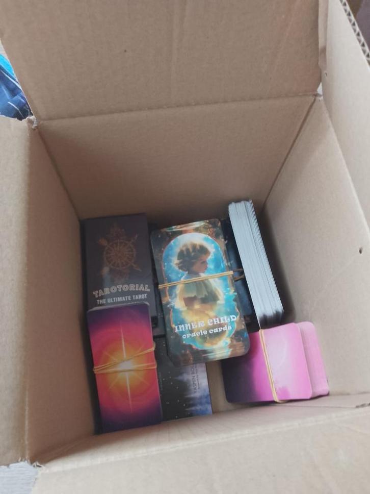 Tarot & Orakel Kaarten + 2 Tarotdoeken, Boeken, Esoterie en Spiritualiteit, Zo goed als nieuw, Overige typen, Tarot of Kaarten leggen