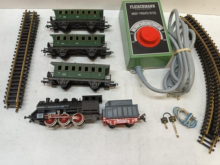 FLEISCHMANN  STOOMLOKJE MET 3 RIJRUIGEN  TRAFO EN RAILS, Hobby en Vrije tijd, Modeltreinen | H0, Gebruikt, Treinset, Gelijkstroom