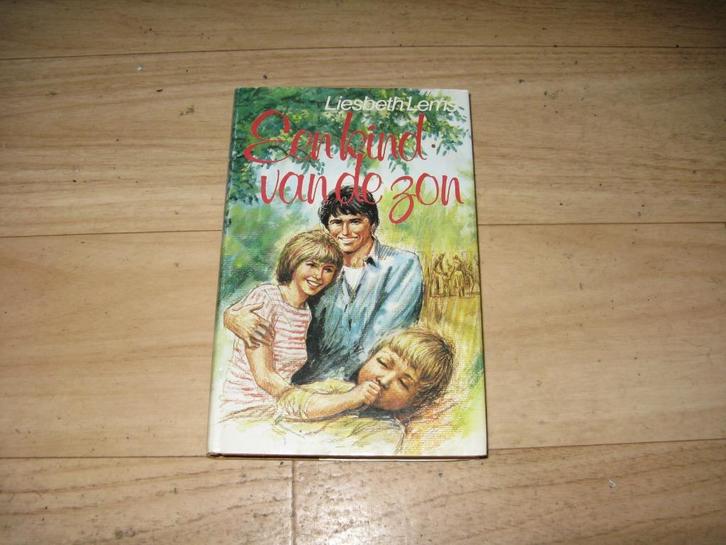 Liesbeth Lems - Een kind van de zon, Boeken, Romans, Gelezen, Ophalen of Verzenden