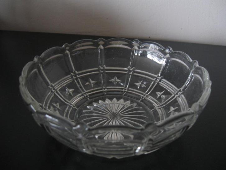 Oude glazen bewerkte schaal vintage retro puntgaaf, Antiek en Kunst, Antiek | Glas en Kristal, Ophalen of Verzenden