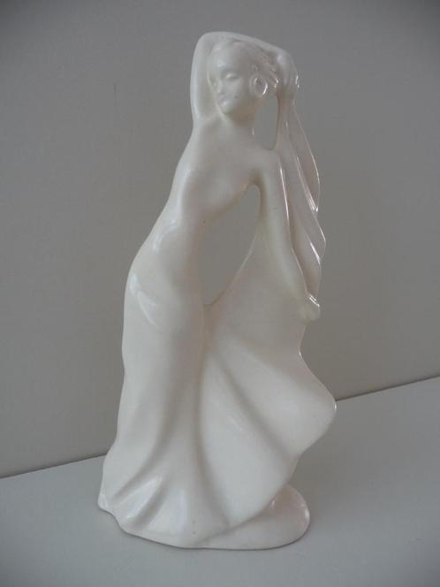 Wit aardewerk beeldje -DANSERES - Eta Lempke Gouda, 30-jrn, Antiek en Kunst, Antiek | Keramiek en Aardewerk, Ophalen of Verzenden