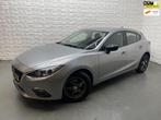 Mazda 3 1.5 S 2DE EIGENAAR NAP, Voorwielaandrijving, Euro 5, Gebruikt, Zwart