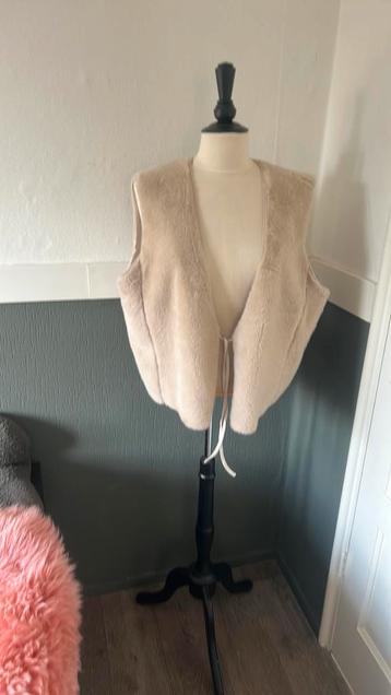 Gilet norah bont 44 creme beige Zga nieuw beschikbaar voor biedingen