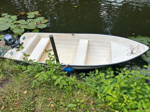 Polyester boot, Uttern 3700, Watersport en Boten, Sloepen, Zo goed als nieuw, Tot 10 pk, 3 tot 6 meter, Buitenboordmotor, Benzine