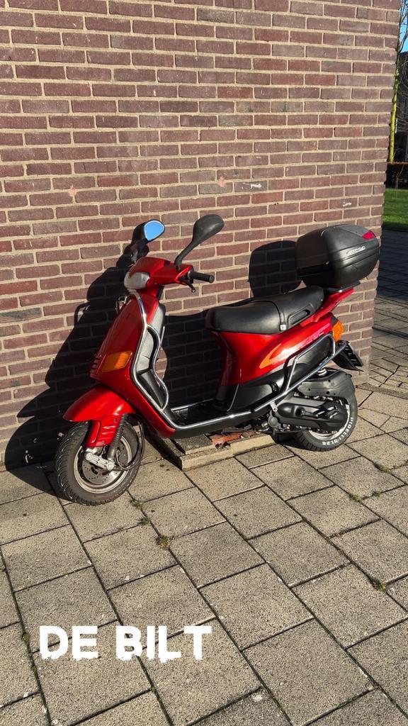 Zip fastrider 125cc duits/a1, Fietsen en Brommers, Brommeronderdelen | Scooters, Gebruikt, Piaggio, Blok, Ophalen of Verzenden