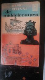 de middeleeuwen H.Pirenne € 2,00, Gelezen, 14e eeuw of eerder, Europa, Ophalen of Verzenden