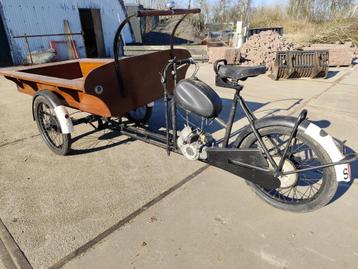 Prachtige Lely oldtimer bakbrommer bakfiets beschikbaar voor biedingen