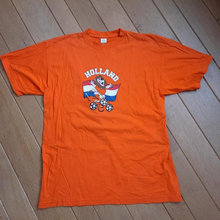 T- shirt oranje met leeuw Holland maat M, Hobby en Vrije tijd, Feestartikelen, Nieuw, Oranje of Koningsdag, Ophalen of Verzenden