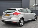 Ford Focus 1.0 Titanium Clima,Cuise,PDC,Trekhaak,Weinig KM,1, Auto's, 65 €/maand, Gebruikt, Euro 6, 3 cilinders