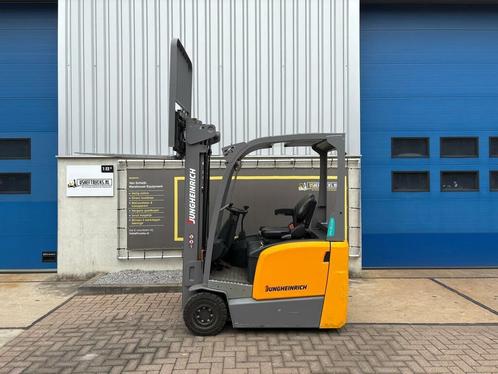 VS-22253 Elektrische triplex heftruck Jungheinrich bj2022 EF, Zakelijke goederen, Machines en Bouw | Heftrucks en Intern transport