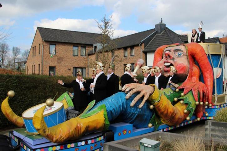 Carnavalswagen, Hobby en Vrije tijd, Feestartikelen, Nieuw, Overige, Ophalen