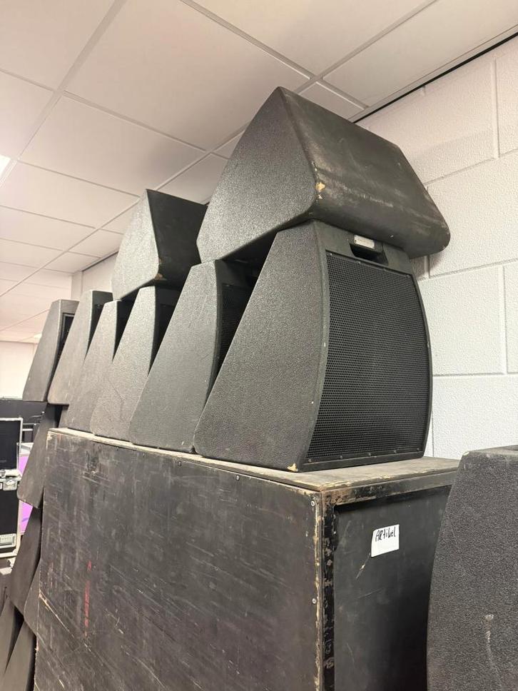 24 X EAW RADIAN RMW1152 MICROWEDGE, Audio, Tv en Foto, Professionele Audio-, Tv- en Video-apparatuur, Gebruikt, Audio, Ophalen of Verzenden