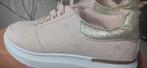 goudkleurige glitterdetails en Louis Vuitton-patroon., Kleding | Dames, Schoenen, Ophalen of Verzenden, Gedragen, Roze, Sneakers of Gympen