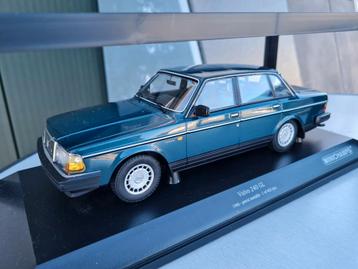 1:18 Volvo 240 GL uit 1986 Minichamps 402 stuks!! beschikbaar voor biedingen