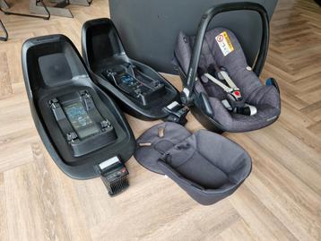 Maxi Cosi Pebble Pro iSize met 2 bases beschikbaar voor biedingen