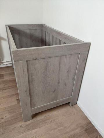 Babykamer interbaby beschikbaar voor biedingen