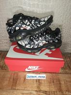 Nike air max plus camo black safety orange maat 44, Nike air max, Overige kleuren, Ophalen of Verzenden, Sneakers of Gympen