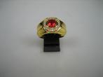 Herenring met synthetische Robijn nieuw, Overige materialen, 20 of groter, Verzenden, Heer