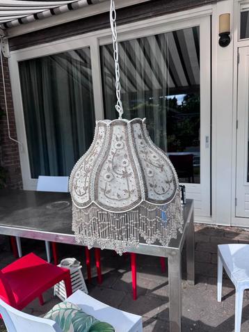 Prachtige romantische brocante lamp beschikbaar voor biedingen