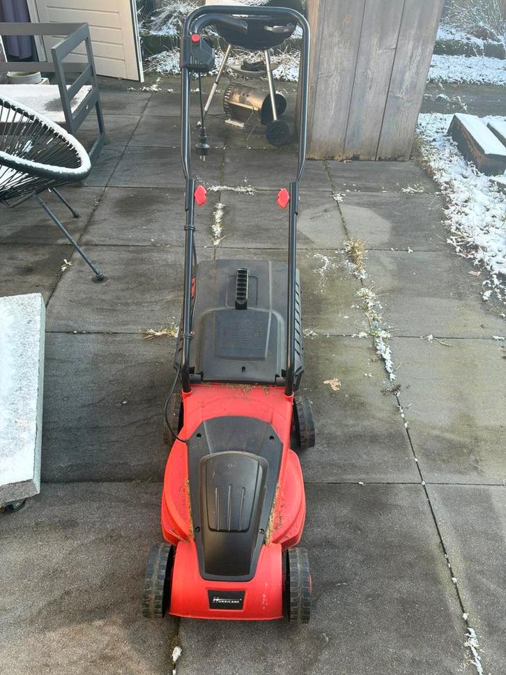 Elektrische grasmaaier Hurricane – met opvangbak, Tuin en Terras, Grasmaaiers, Gebruikt, Elektrische grasmaaier, 40 t/m 49 cm