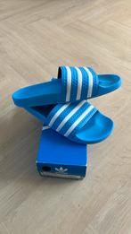 Badslippers blauw, Nieuw, Blauw, Ophalen of Verzenden, Adidas